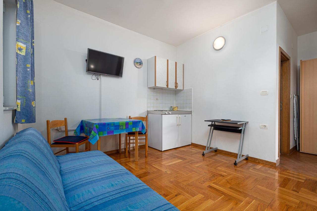 House Laura 200M From The Beach And The Center Poreč Exterior foto